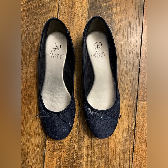 Adrianna Papell Women’s Shirley Closed Toe Slide Flats Size 6M Color Navy Blue - Picture 2 of 8